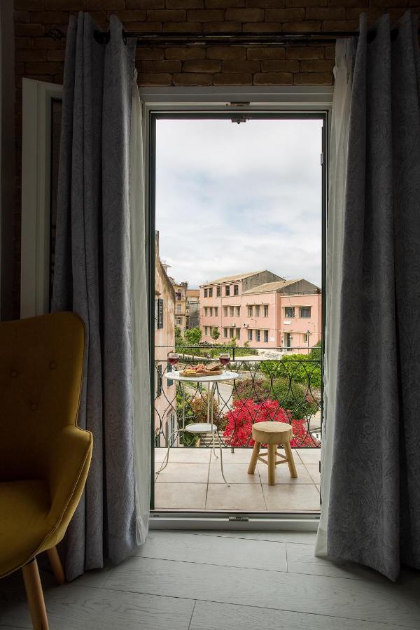 Deluxe Town Hall Square Flat In Historical Center 3 Corfu  Bagian luar foto